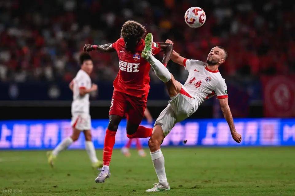 青島hainiu基本上鎖定了降級配額 浪費了良好的情況 李小寶距離被解雇不遠